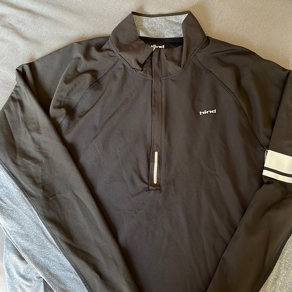 NWT - Hind black pullover - medium